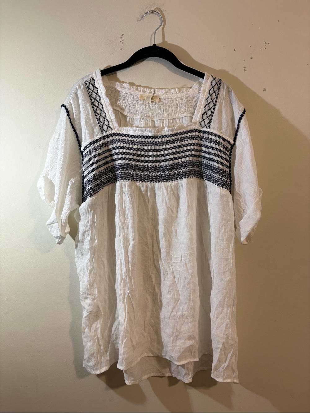 Entro Smocked Top White Boho Navy Embroidered Square Neck Peasant Top women’s 1X